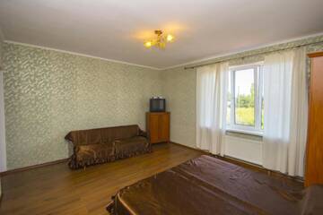 Фото номера Классический трехместный номер Гостевой дом Guest House Zhemchuzhnyy 1 г. Каролино-Бугаз 4
